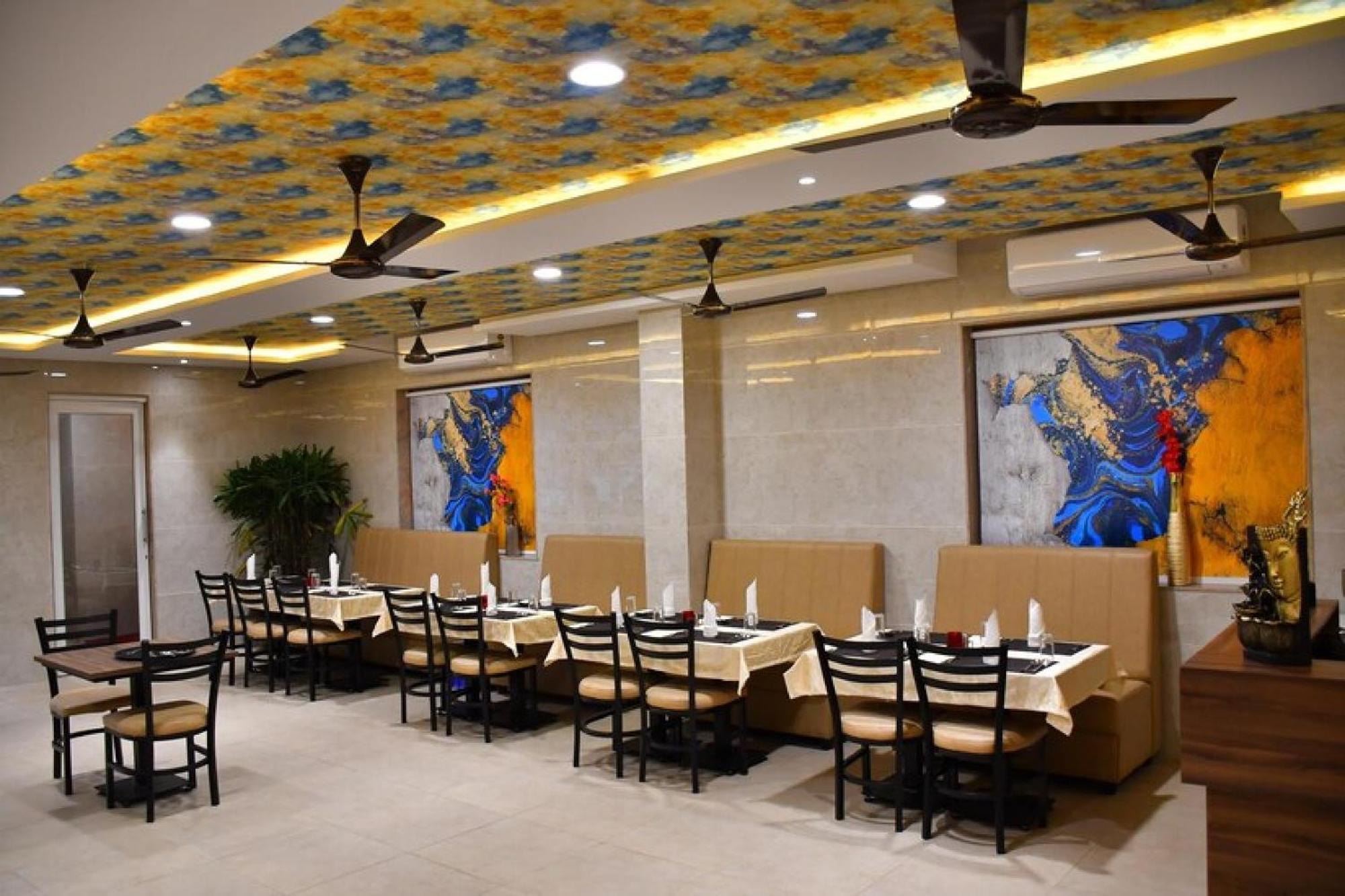 מלון ארודה Residenza Adhikrishna Arcade מראה חיצוני תמונה